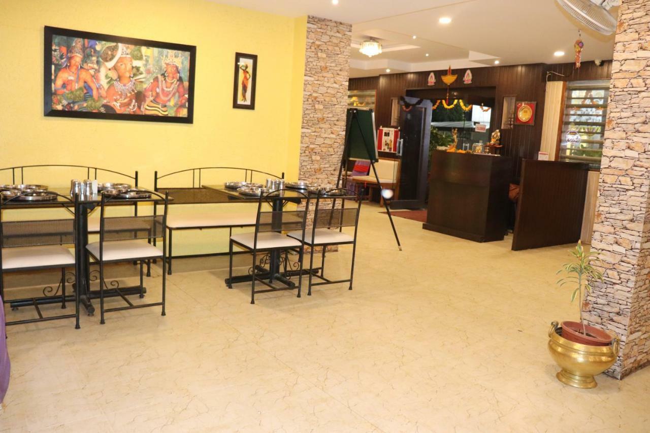 Hotel Venkateshwar Aurangabad  Ngoại thất bức ảnh